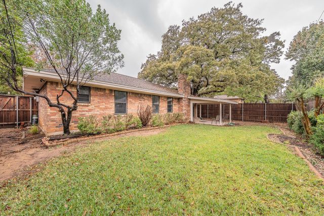 917 Bucknell Drive, Arlington, TX 76012