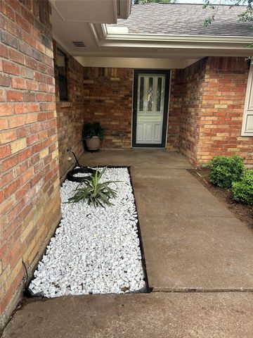 917 Bucknell Drive, Arlington, TX 76012