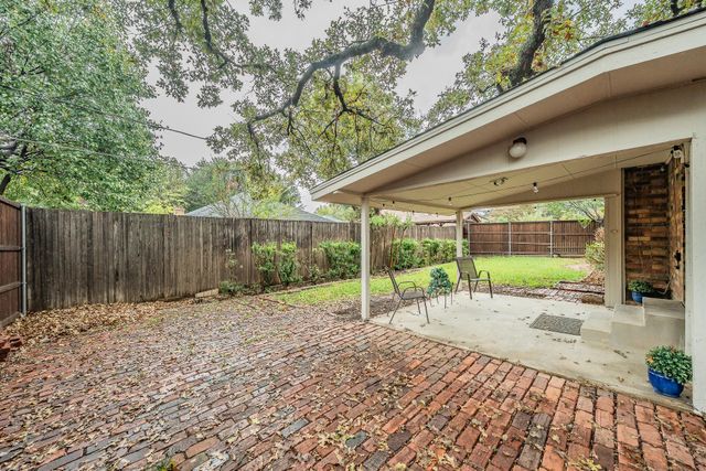 917 Bucknell Drive, Arlington, TX 76012