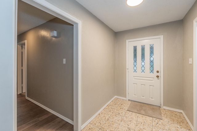 917 Bucknell Drive, Arlington, TX 76012
