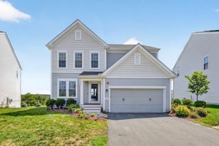 33 Poplar Lane 33, Hopkinton, MA 01748
