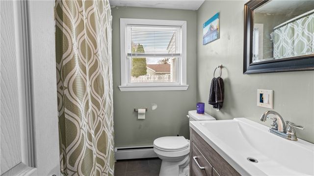 45 Whippoorwill Road, Warwick, RI 02888