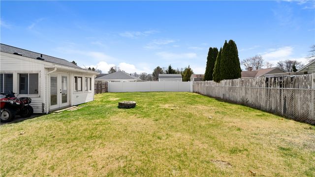 45 Whippoorwill Road, Warwick, RI 02888