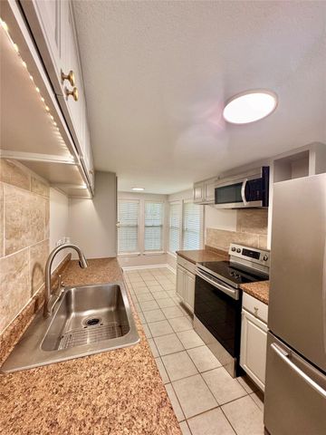 805 Tabor Street, Houston, TX 77009