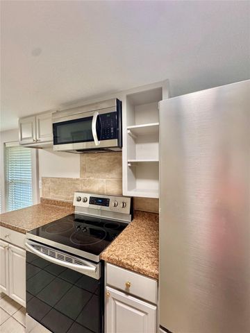 805 Tabor Street, Houston, TX 77009