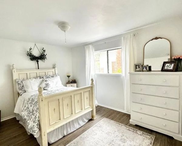 26261 Veva Way, Calabasas, CA 91302