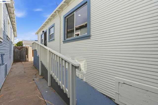 3421 Nevin st, Richmond, CA 94805