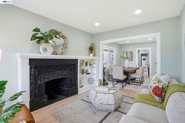 3421 Nevin st, Richmond, CA 94805