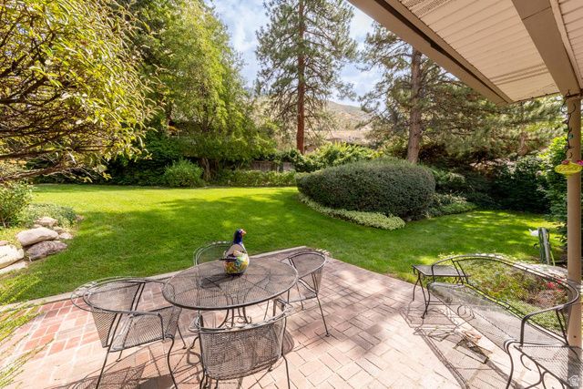 4909 S NANILOA DR, Holladay, UT 84117