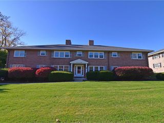 499 S Prospect St Unit 8, Burlington, VT 05401