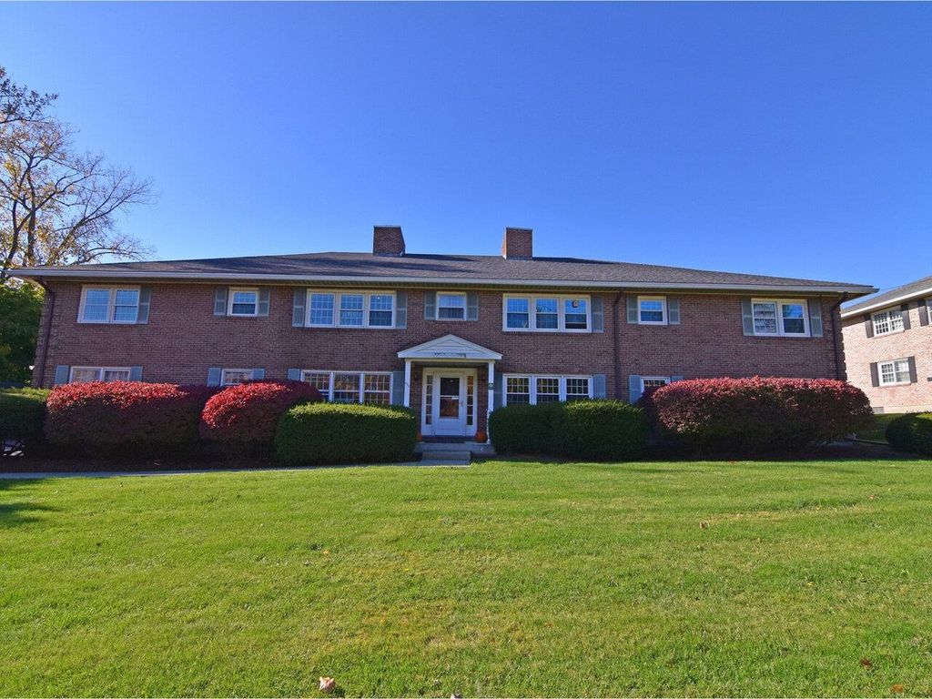 499 S Prospect St Unit 8, Burlington, VT 05401