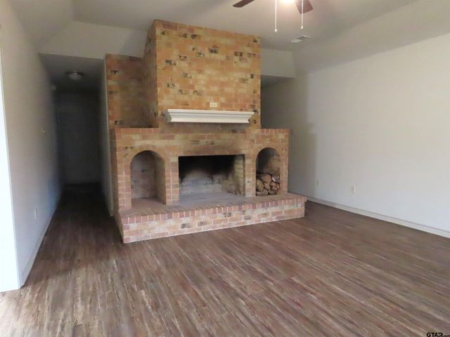 705 Kelli Ln., Whitehouse, TX 75791