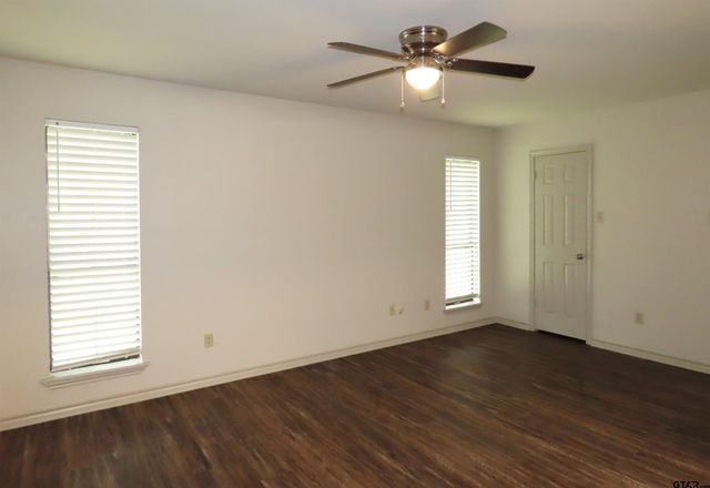 705 Kelli Ln., Whitehouse, TX 75791