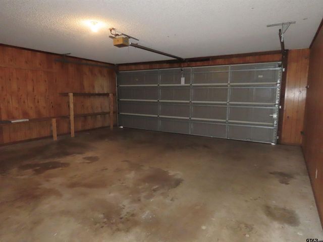 705 Kelli Ln., Whitehouse, TX 75791