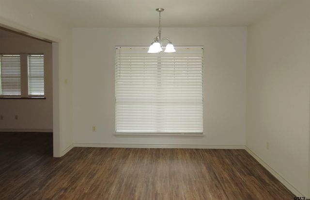 705 Kelli Ln., Whitehouse, TX 75791
