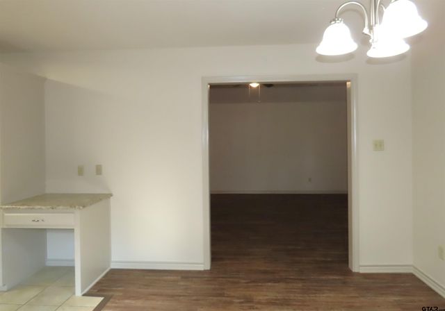 705 Kelli Ln., Whitehouse, TX 75791