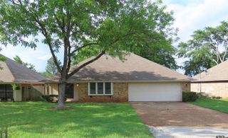 705 Kelli Ln., Whitehouse, TX 75791