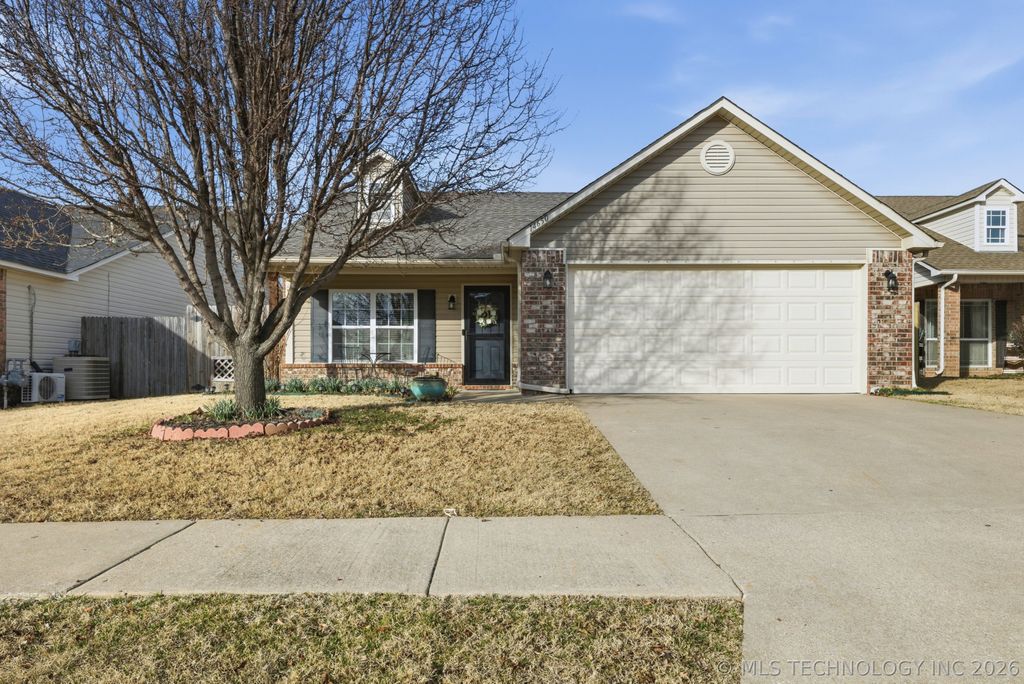 14650 S Toledo Place, Bixby, OK 74008