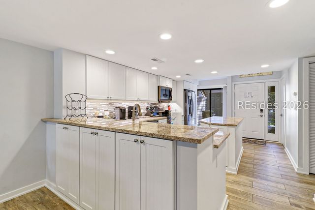 113 Shipyard Dr Apt 162, Hilton Head Island, SC 29928