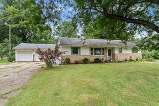 1806 E Winn Road, Niles, MI 49120