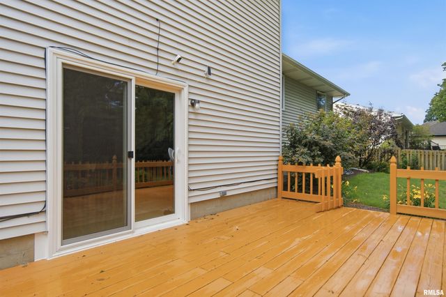 1703 W NORTHEDGE Court, Dunlap, IL 61525