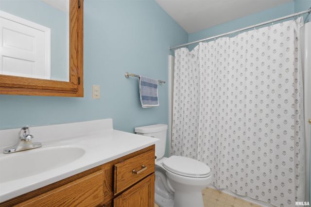 1703 W NORTHEDGE Court, Dunlap, IL 61525