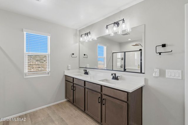 10295 S Rolling Water Drive, Vail, AZ 85641