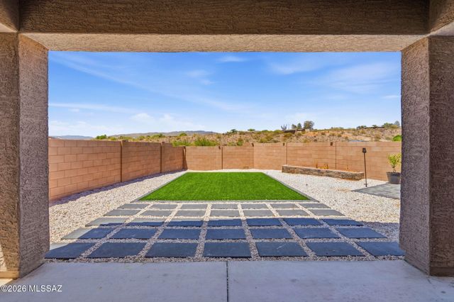 10295 S Rolling Water Drive, Vail, AZ 85641