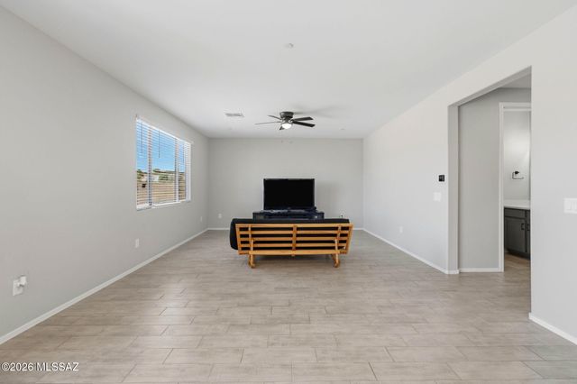 10295 S Rolling Water Drive, Vail, AZ 85641
