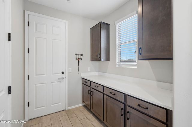 10295 S Rolling Water Drive, Vail, AZ 85641