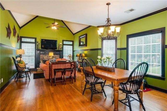 616 Richmond Place, Loganville, GA 30052