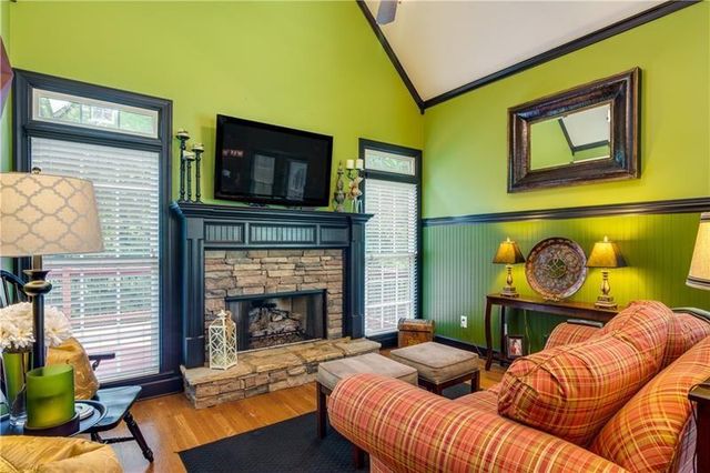 616 Richmond Place, Loganville, GA 30052