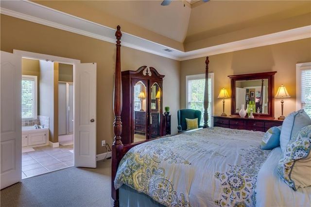 616 Richmond Place, Loganville, GA 30052