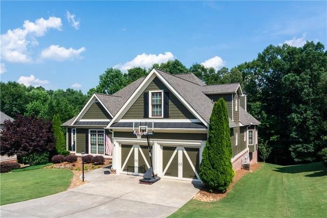 616 Richmond Place, Loganville, GA 30052