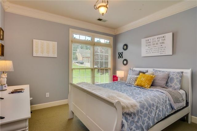 616 Richmond Place, Loganville, GA 30052