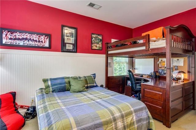 616 Richmond Place, Loganville, GA 30052