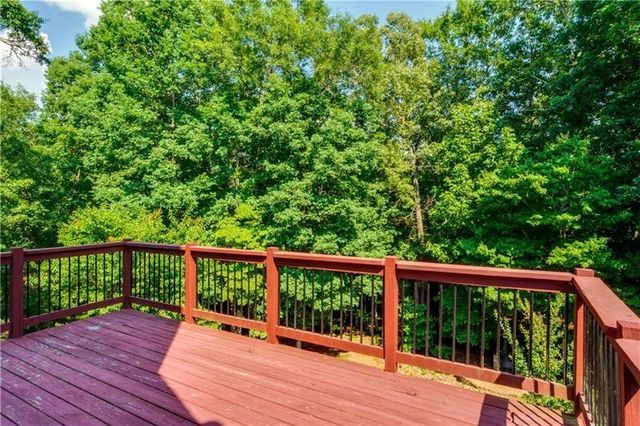 616 Richmond Place, Loganville, GA 30052