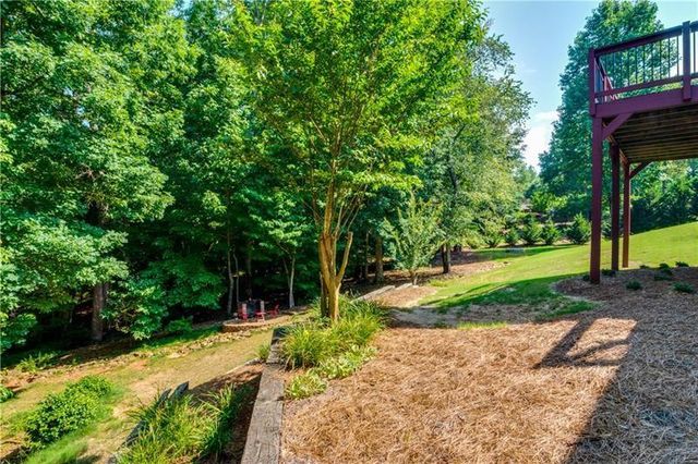 616 Richmond Place, Loganville, GA 30052