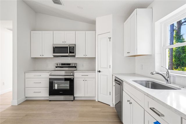 1285 18th Avenue SW, Vero Beach, FL 32962