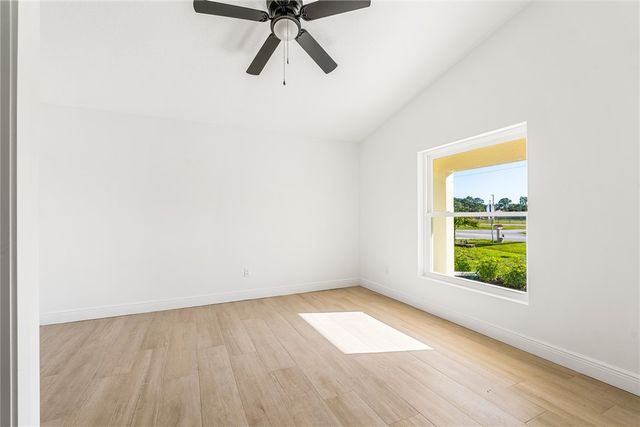 1285 18th Avenue SW, Vero Beach, FL 32962