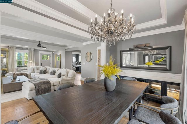 950 Country Lane, Walnut Creek, CA 94596