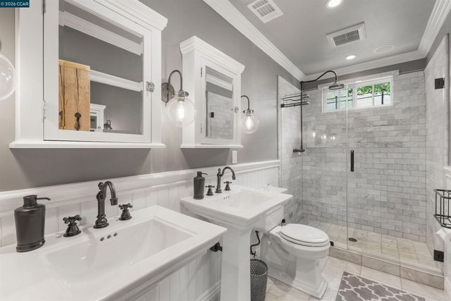 950 Country Lane, Walnut Creek, CA 94596