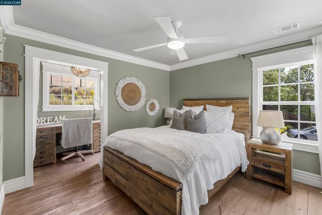 950 Country Lane, Walnut Creek, CA 94596