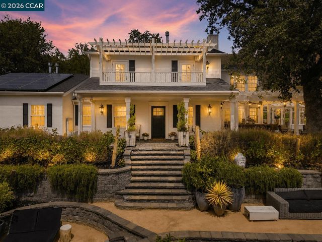 950 Country Lane, Walnut Creek, CA 94596