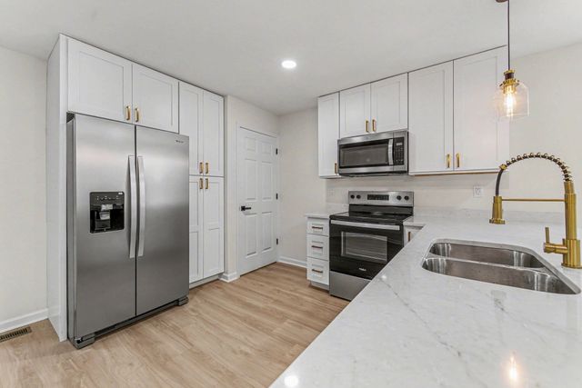 251 Bonnycastle Drive, Frankfort, KY 40601