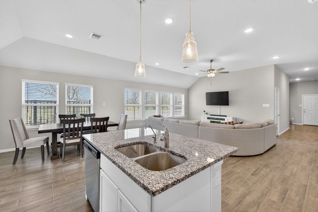 7613 Poplar Drive, Denton, TX 76226