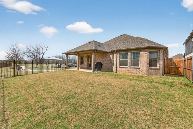 7613 Poplar Drive, Denton, TX 76226