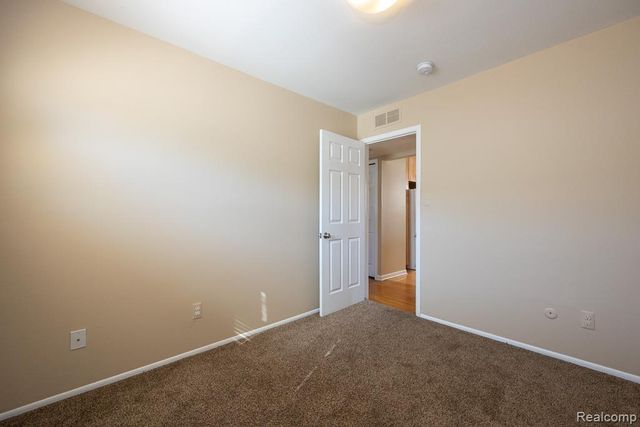 304 Tecumseh Street, Commerce Twp, MI 48017