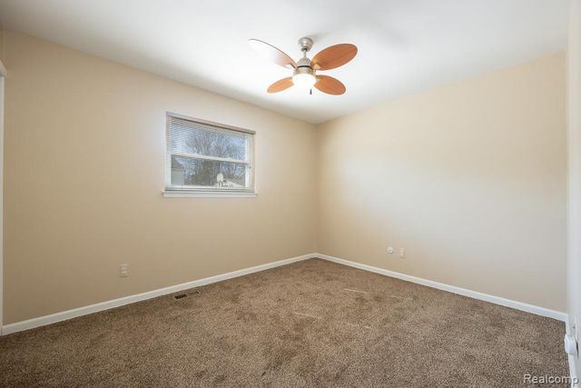304 Tecumseh Street, Commerce Twp, MI 48017