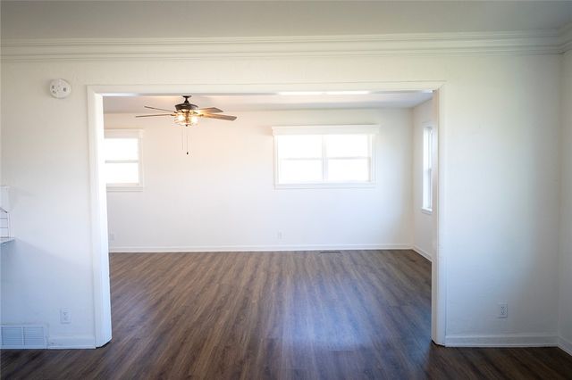 900 6th Street, Rogers, AR 72756